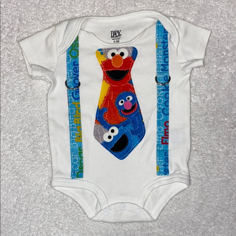 Baby beginnings Sesame Street Elmo Grover suspender tie Baby Onesie 0/3m